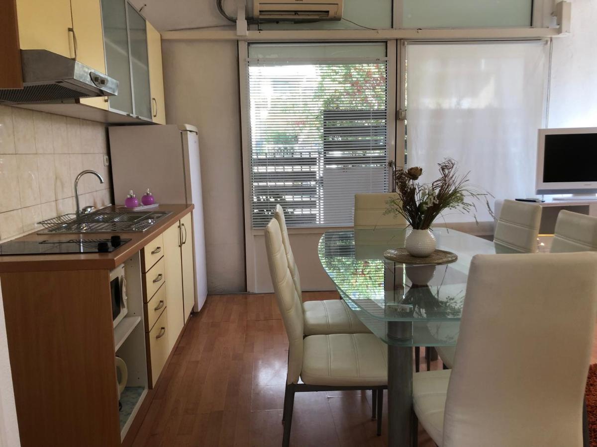マカルスカApartman Toniアパートメント エクステリア 写真