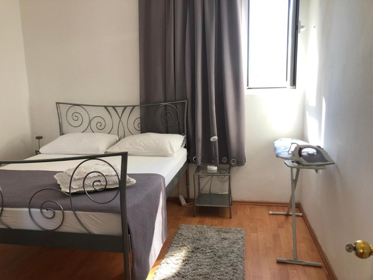 マカルスカApartman Toniアパートメント エクステリア 写真